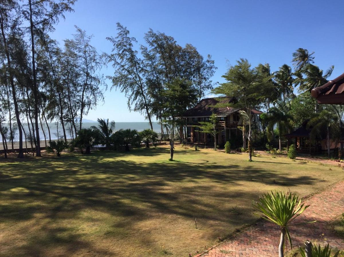 The Chevalley Beach Resort Satun Eksteriør bilde