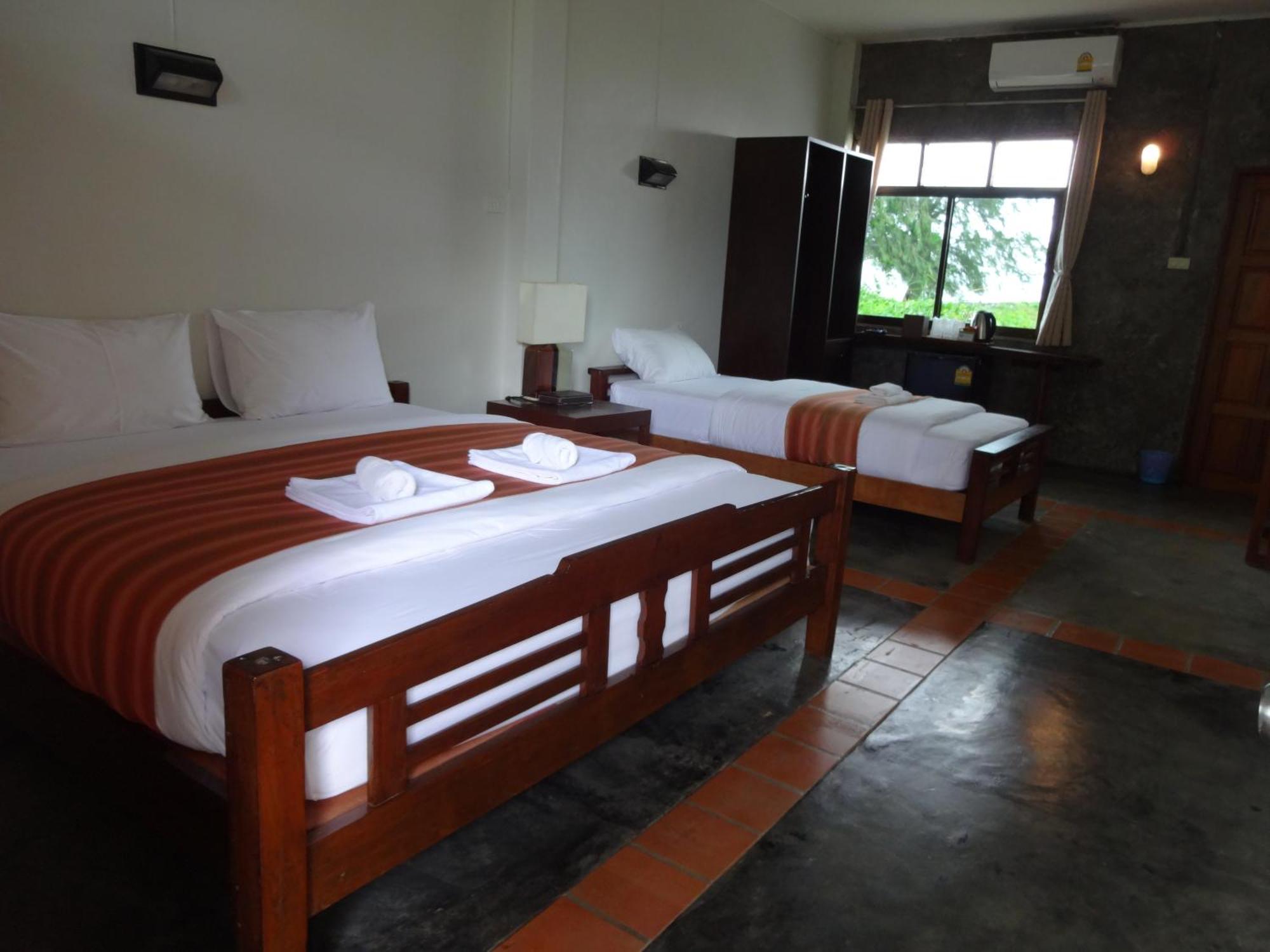The Chevalley Beach Resort Satun Eksteriør bilde