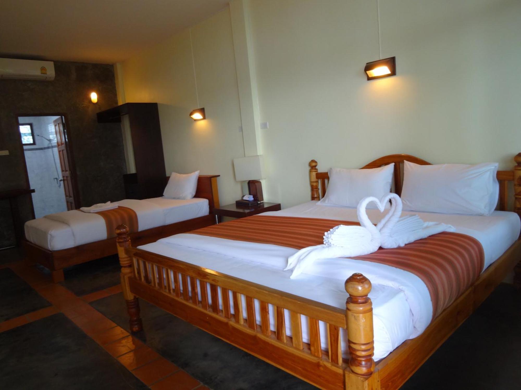 The Chevalley Beach Resort Satun Eksteriør bilde